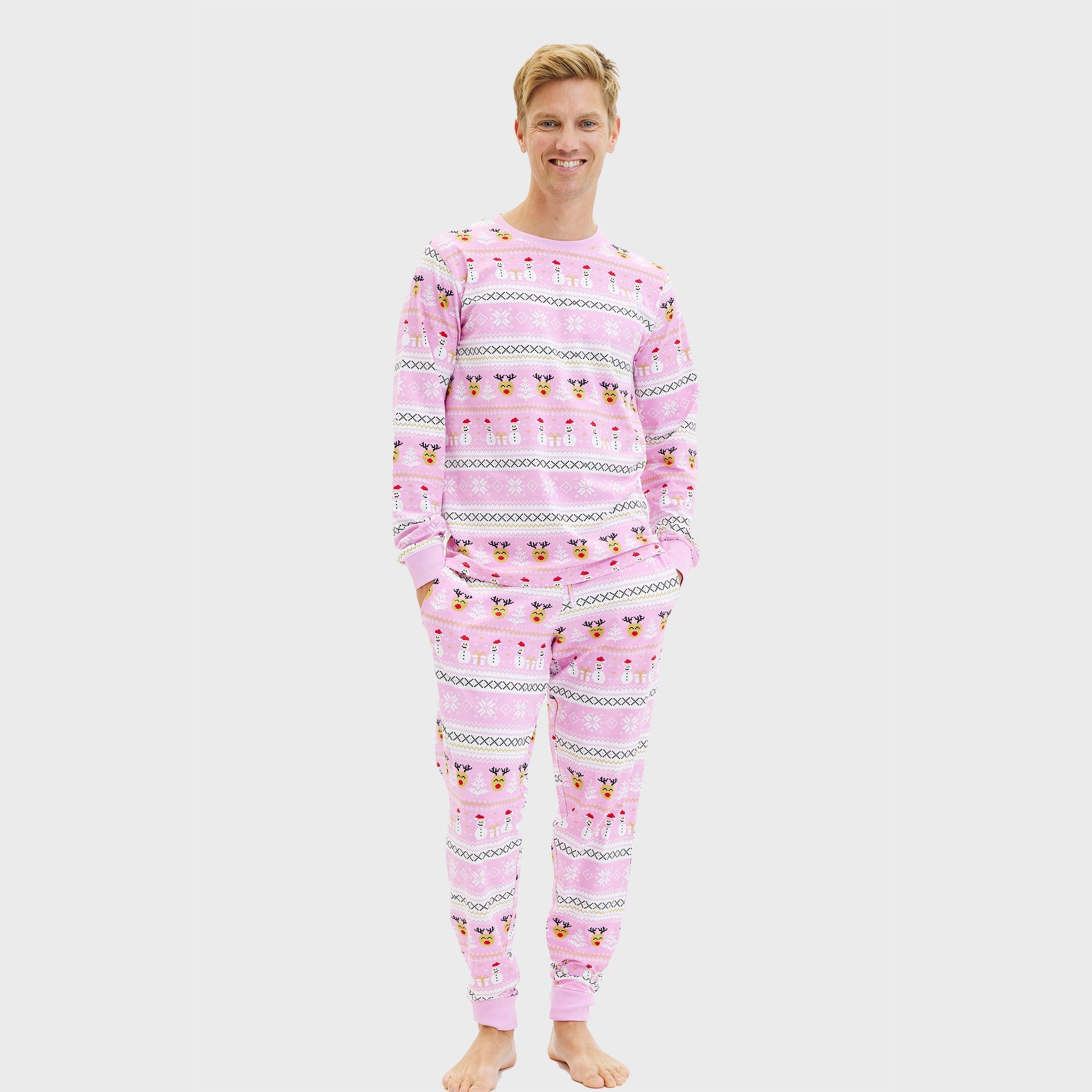 Herren Weihnachtspyjama in Pink mit festlichem Muster, nachhaltiger Julepyjama Komfort.