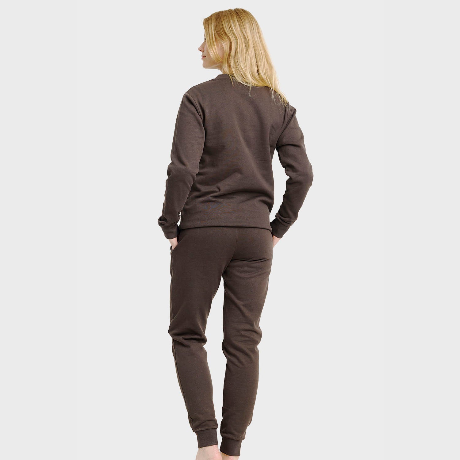 Damen Sweatset in Braun aus Bio-Baumwolle, weihnachtspyjama damen mit langem Arm und Hose.