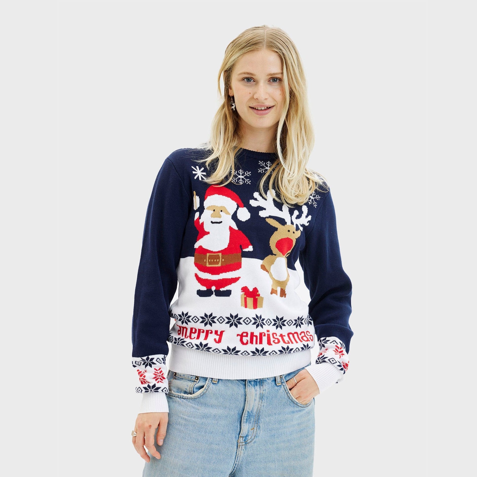 Blauer nachhaltiger Weihnachtspullover Damen mit Weihnachtsmann, Rentier und Merry Christmas Schriftzug.